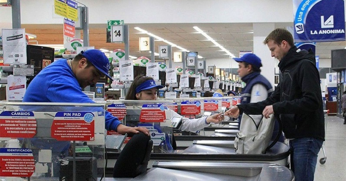 Si te encuentras interesado en trabajar en un supermercado minorista, hoy te traemos ¿Cómo puedo enviar mi cv a La Anónima?