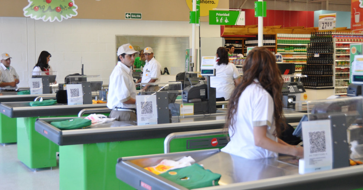 Si estás interesado introducirte en el mundo de los supermercados. Aquí te vamos a explicar ¿Dónde dejar mi cv para trabajar en Vea?